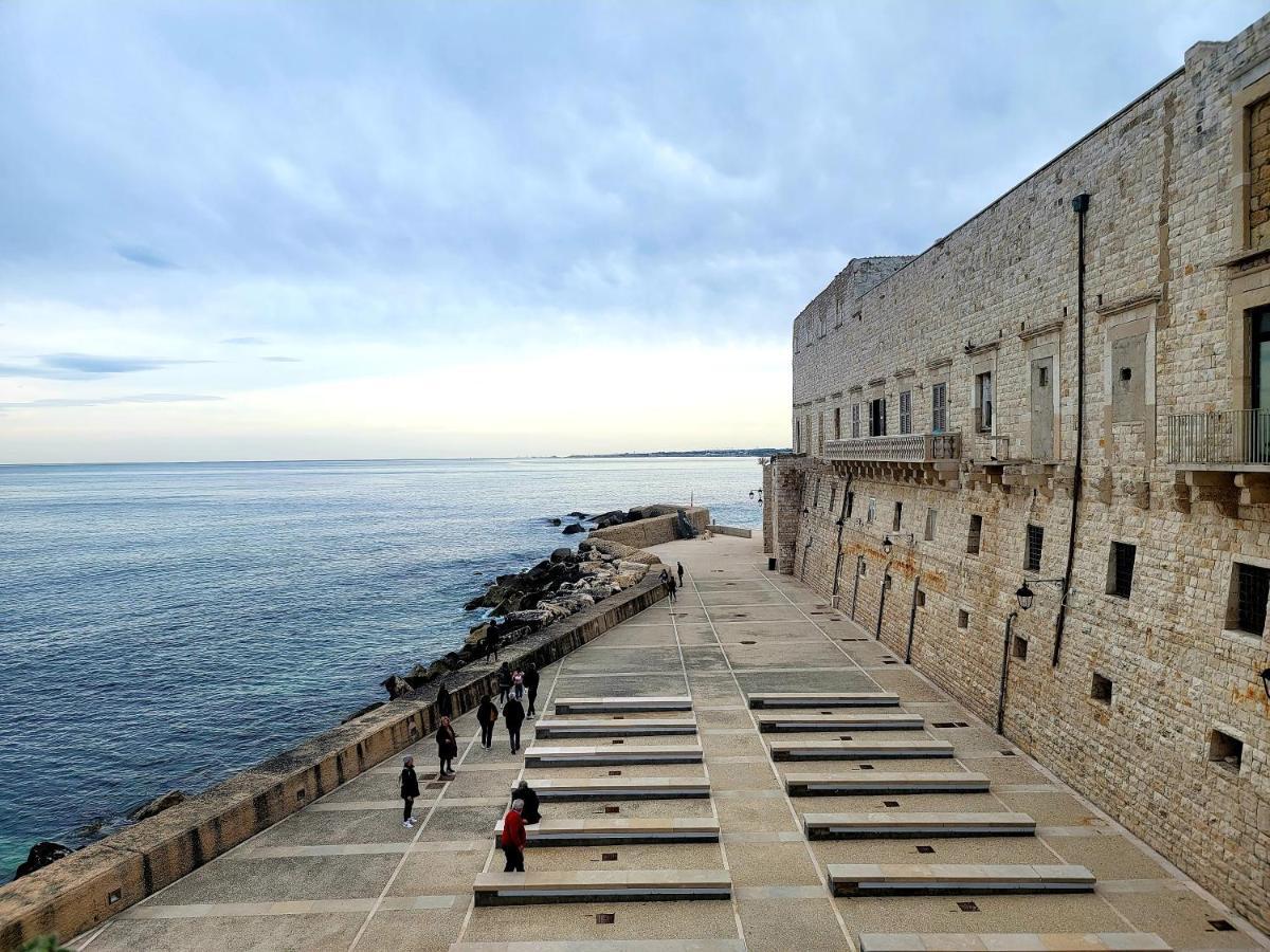 Giovinazzo Historic Apulia Old Town Stone House With Private Patio Apartment Exterior photo